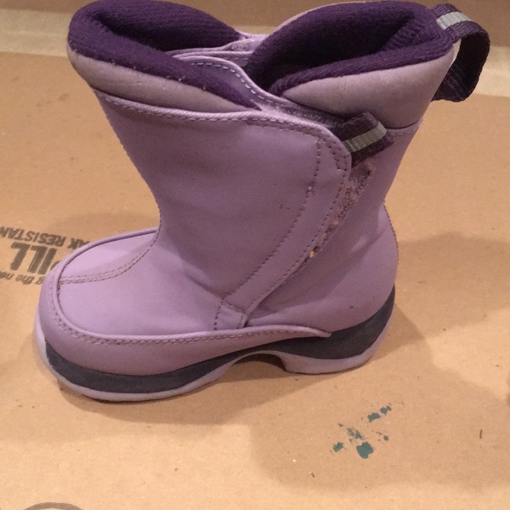 Girls snow boots